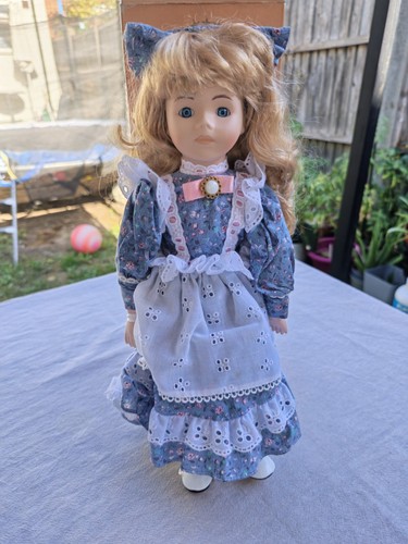Vintage porzellan puppe blond - puppe,